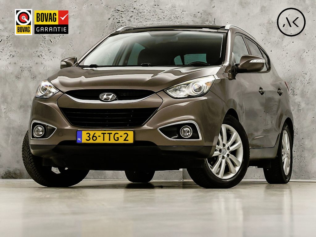 Hyundai ix35 2.0i i-Catcher 164Pk Automaat (PANORAMADAK, NAVIGATIE, CAMERA, LEDER, STOELVERWARMING ACHTER, SPORTSTOELEN, GETINT GLAS, CRUISE, NIEUWSTAAT)