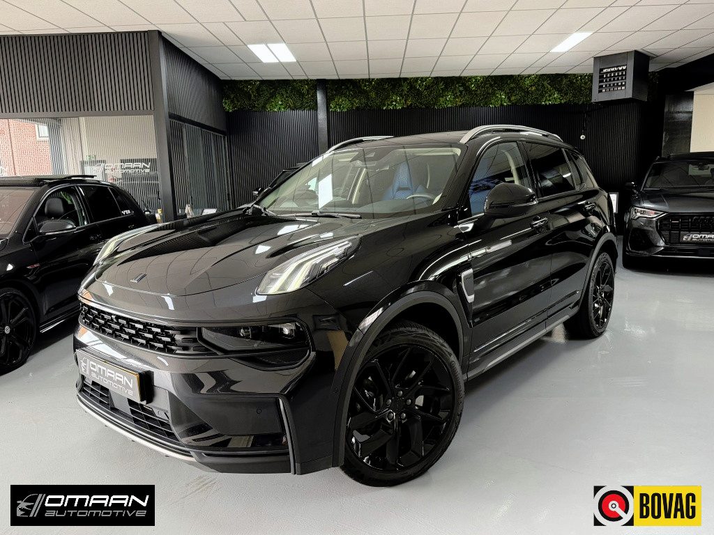 Lynk & Co 01 1.5 Plug-in Hybrid 261PK ZWARTE HEMEL BLACK ED.