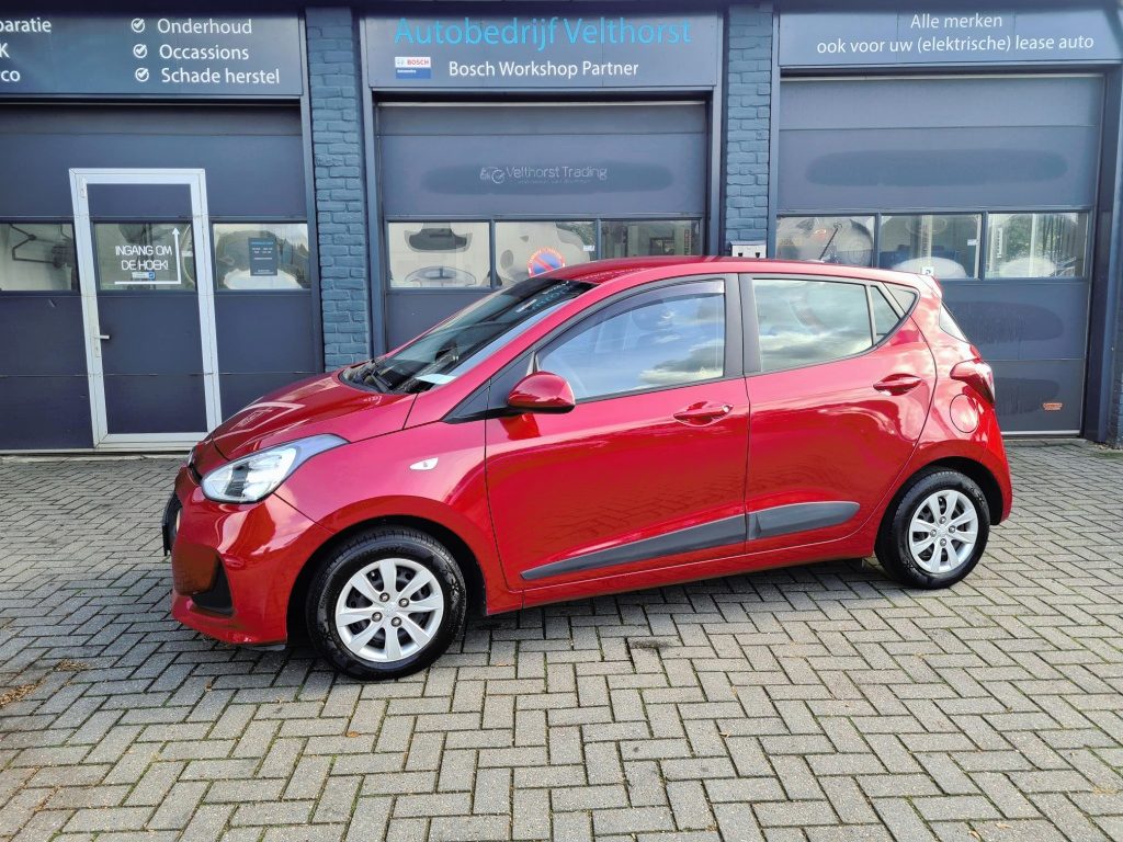 Hyundai i10 1.0i Carplay Trehaak Cruise