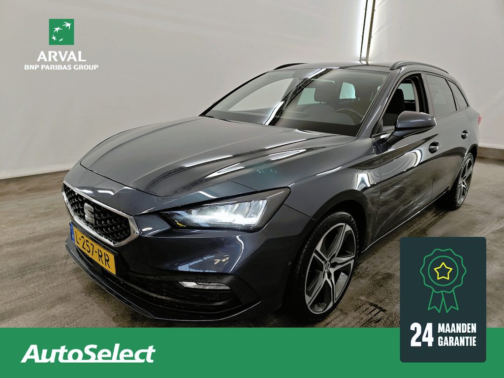 SEAT Leon Sportstourer 1.5 TSI 131pk Style Business Intense | Trekhaak | Navi | CarPlay | 18" | Achteruitrijcamera | PDC V+A | LED