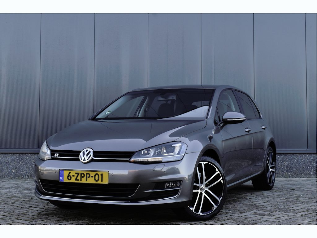 Volkswagen Golf 1.4 TSI Highline R-line Carplay - Keyless - NAP