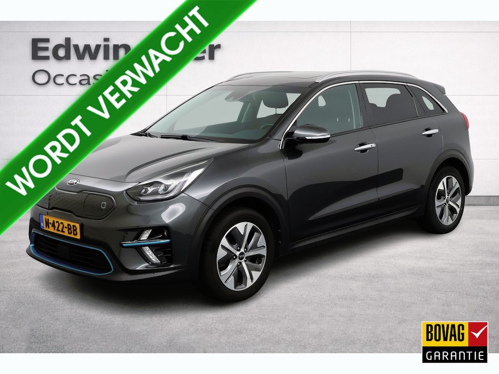 Kia Niro EV e-Niro DynamicPlusLine 64 kWh | SOH 100% | 3 Fase laden | Schuif/kanteldak | Half Leder | Andriod Auto | Apple carplay | Navigatie