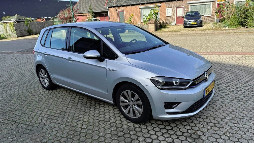 Volkswagen Golf Sportsvan 1.0, Automaat, Navigatie,PDC voor en achter,ECC,trekhaak,116PK