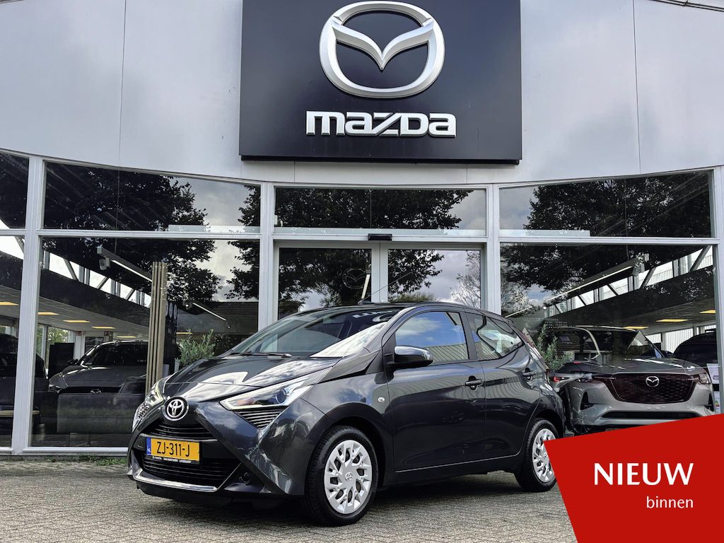 Toyota Aygo 1.0 VVT-i x-play limited NL-Auto, Dealer Onderh, Airconditioning, Apple Carplay/ Android Auto, A-Rij-Camera, Speed Limiter, LED-Dagrijverlichting