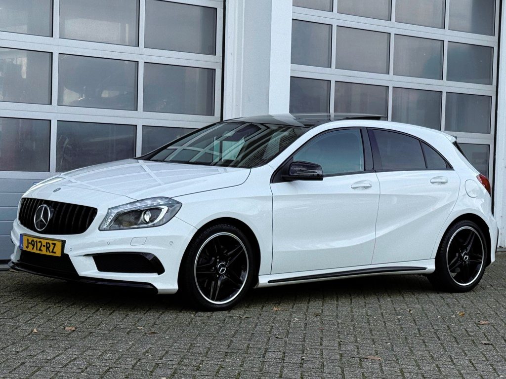 Mercedes-Benz A-klasse A250 Sport AMG Aut. Navi Carplay Pano Stoelverw NW APK!