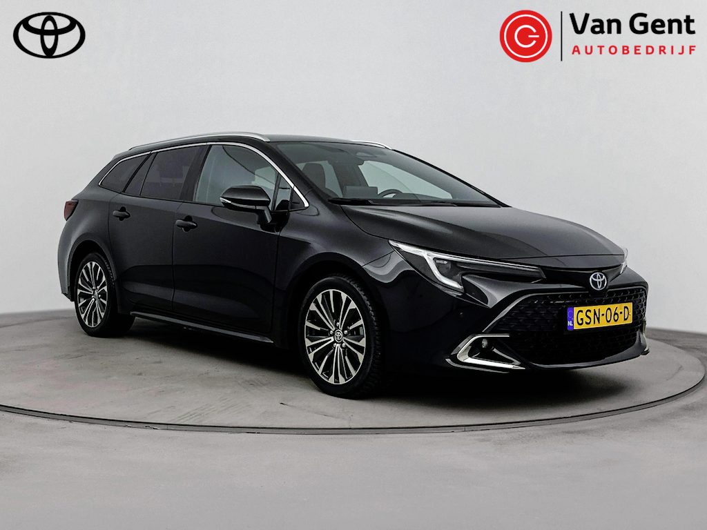 Toyota Corolla Touring Sports Hybrid 140 Dynamic | Dodehoek detectie | Apple Carplay / Android Auto | Stoelverwarming | Parkeersensoren voor/achter | Adaptive Cruise | Keyless | Clima | Camera | Full LED | 17 inch