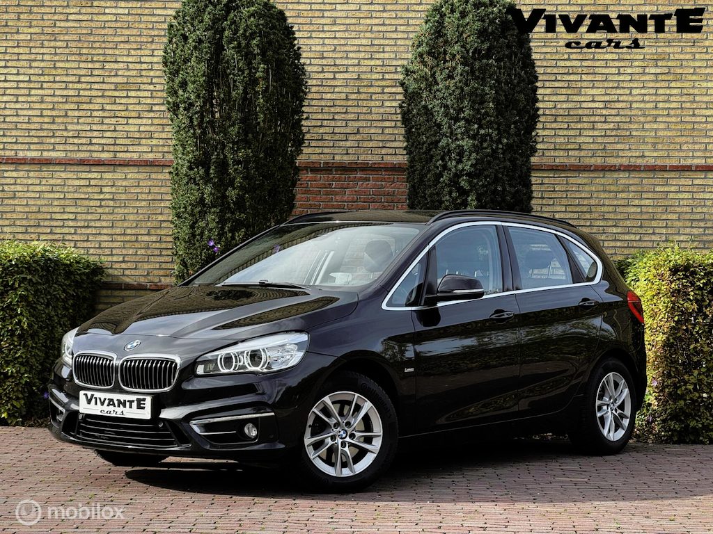 BMW 2-Serie Active Tourer 220i Luxury Line Camera*Leder*Head-Up