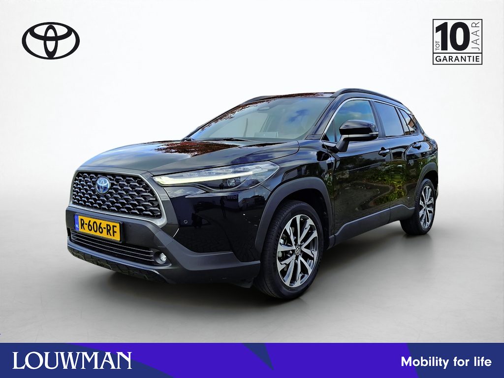 Toyota Corolla Cross 2.0 High Power Hybrid First Edition | Dodehoek detectie | Stoelverwarming | Parkeersensoren voor+achter | Navigatie | Apple CarPlay/Android Auto | Cruise Control Adaptive | Achteruitrijcamera |