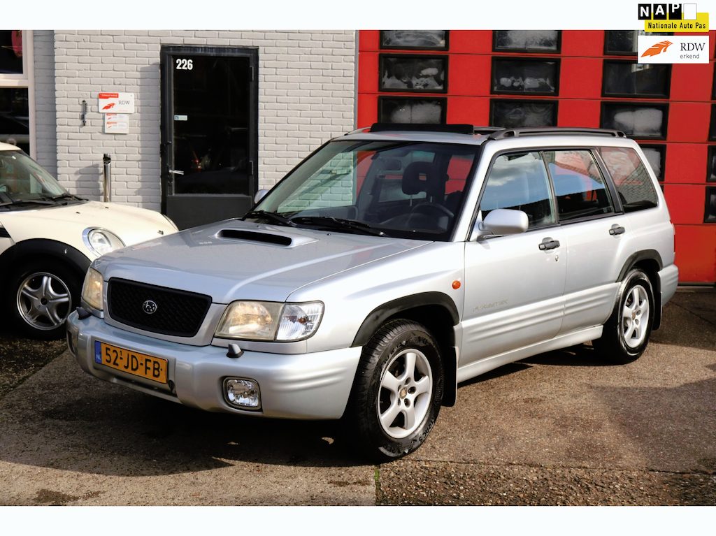Subaru Forester 2.0 AWD XT , AUTOMAAT , 4x4 , PANO, 177 PK
