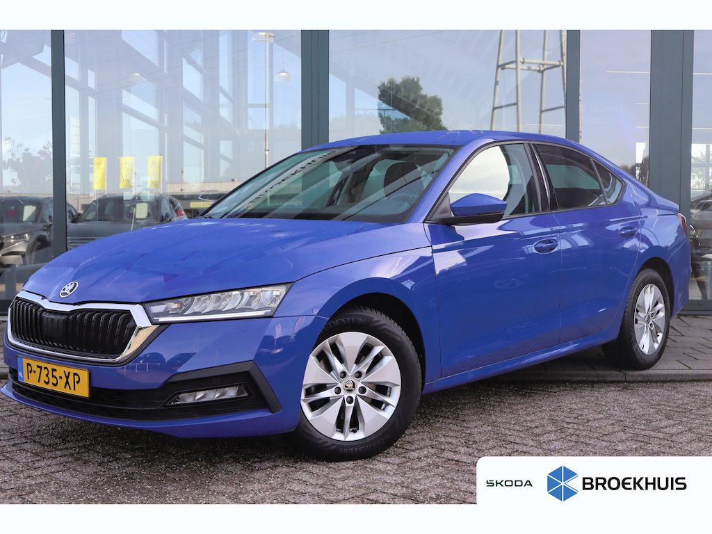 Skoda Octavia Hatchback 1.0 e-TSI Business Edition 110PK TREKHAAK | Apple Carplay/Android Auto|telefoonintegratie premium | Elektrisch bedienbare achterklep | Keyless start