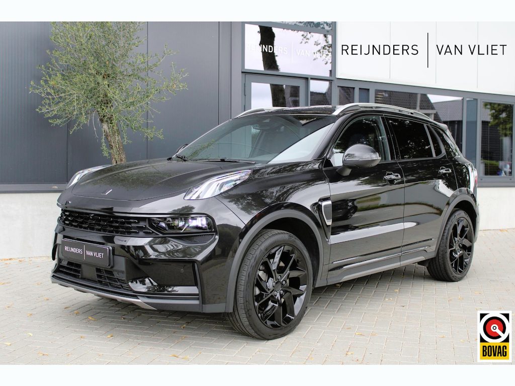 Lynk & Co 01 1.5 Hybrid | Full Black Pack | Orig. NL | ACC | Pan.Dak | 360 Cam. | Infinity | Bovag garantie |