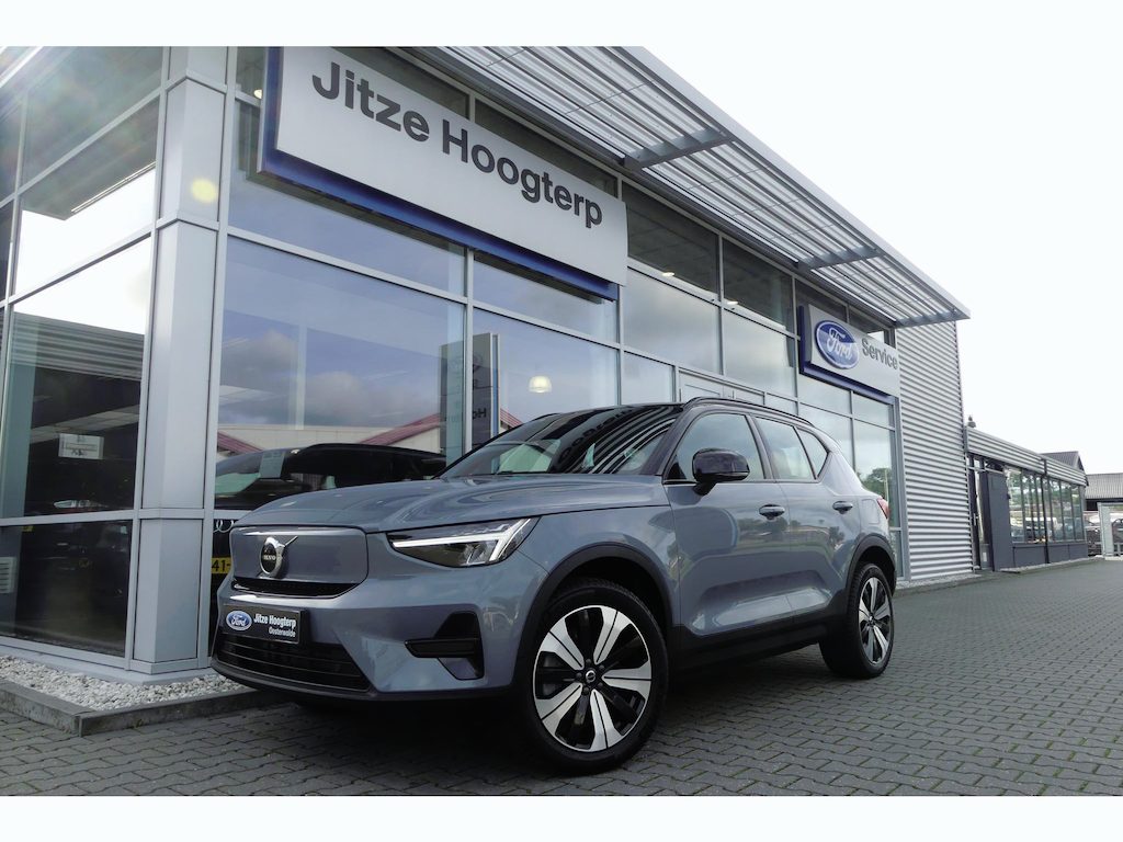 Volvo XC40 Recharge Plus 70 kWh ELEKT. TREKHAAK, WINTER PACK, ADAPT. CRUISE, CLIMA, NAVI, CAMERA, PDC V&A, APPLE CARPLAY/ANDROID AUTO, BLIS, KEYLESS, ELEKT. ACHTERKLEP, 34.676KM