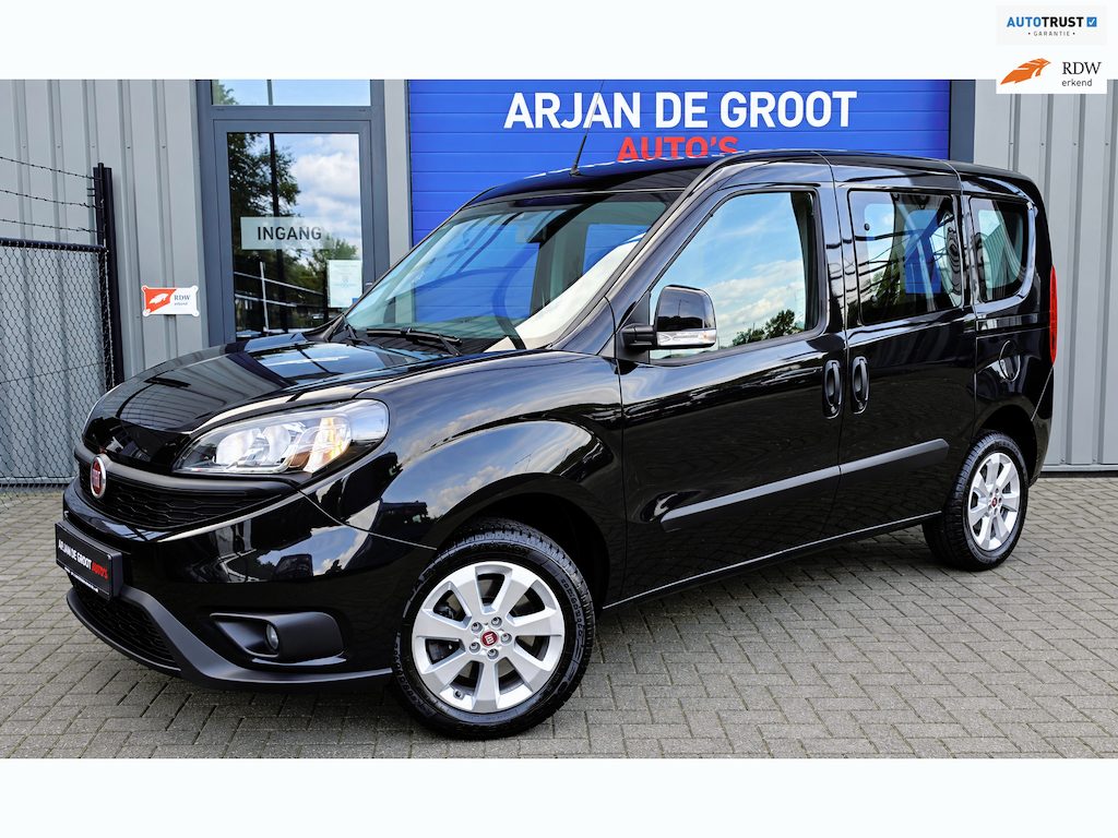 Fiat Doblò Cargo 1.4 95PK 5 Persoons Airco Navi PDC Bleutooth LM velgen