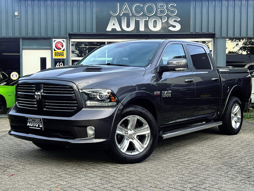 Dodge Ram 1500 5.7 V8 Crew Cab 5'7 sport 4x4