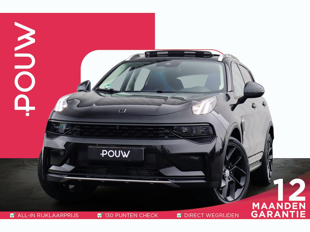 Lynk & Co 01 1.5 261pk | Panoramadak | Achteruitrijcamera | Apple Carplay/Android Auto | Adaptive Cruise | Dodehoekdetectie | Voorstoelen Verwarmd