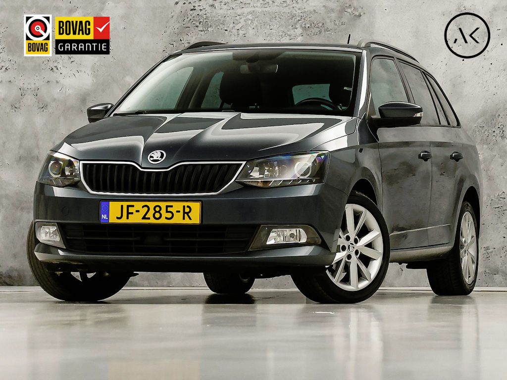Skoda Fabia Combi 1.2 TSI Sport (SCHERM, CLIMATE, BLUETOOTH, STOELVERWARMING, PARKEERSENSOREN, SPORTSTOELEN, GETINT GLAS, LM VELGEN, NIEUWSTAAT)