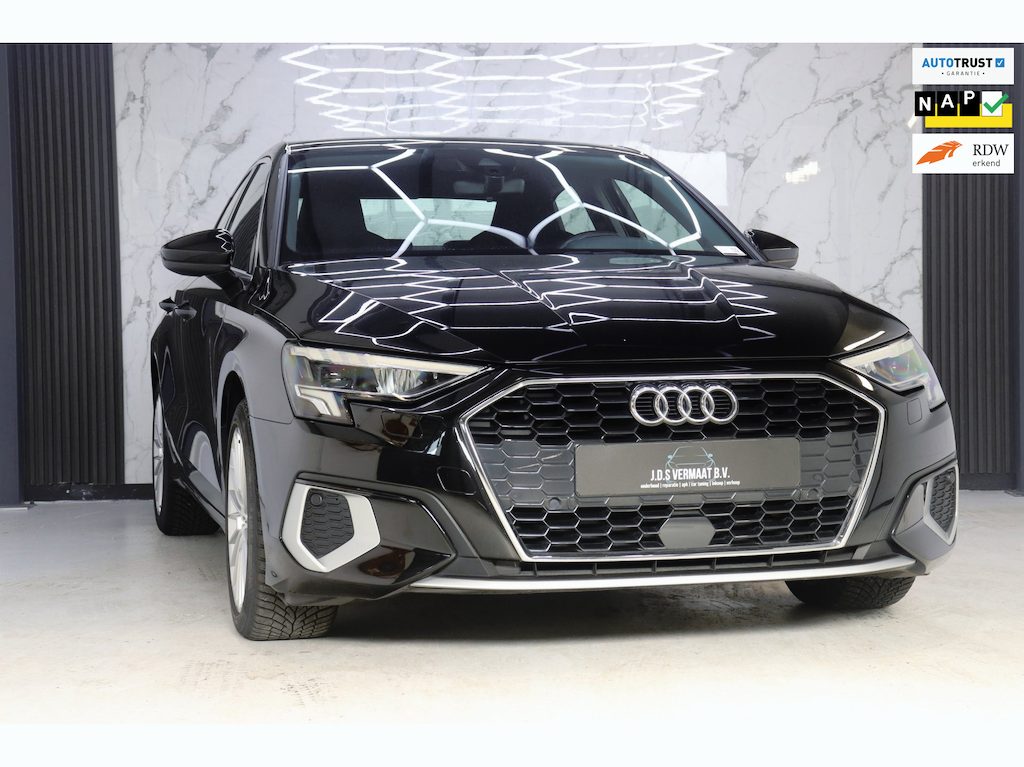 Audi A3 Limousine 30 TFSI Business edition BTW