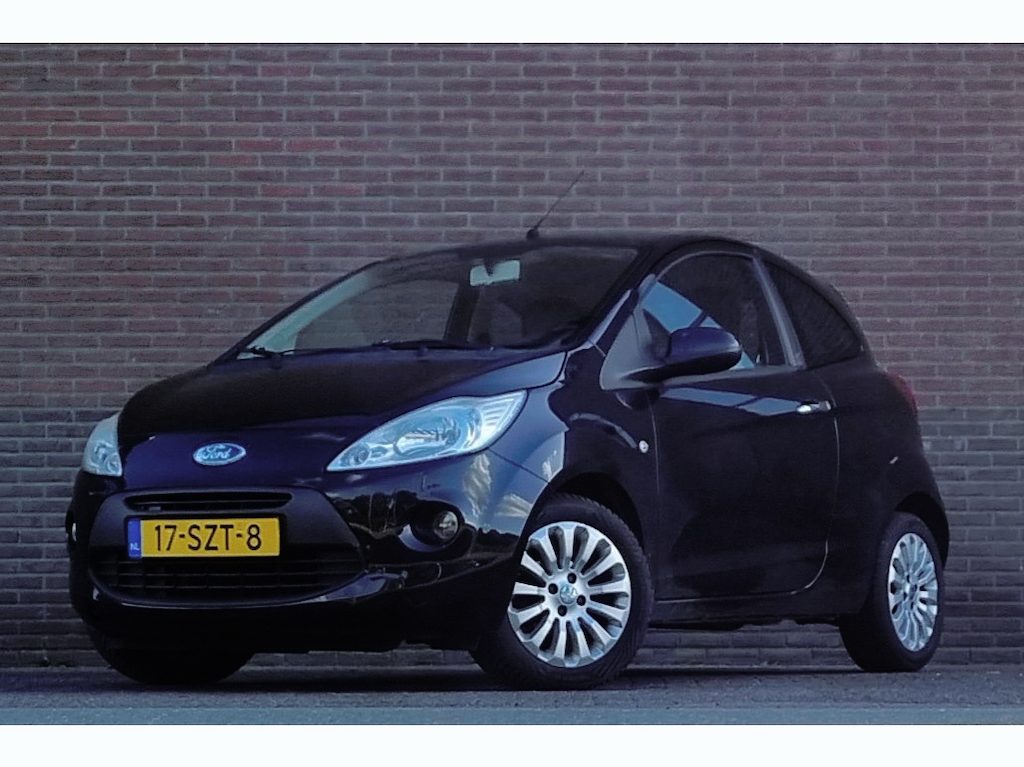 Ford Ka 1.2 Titanium X, 65.000km NAP, Half leder, Airco, Radio/CD.
