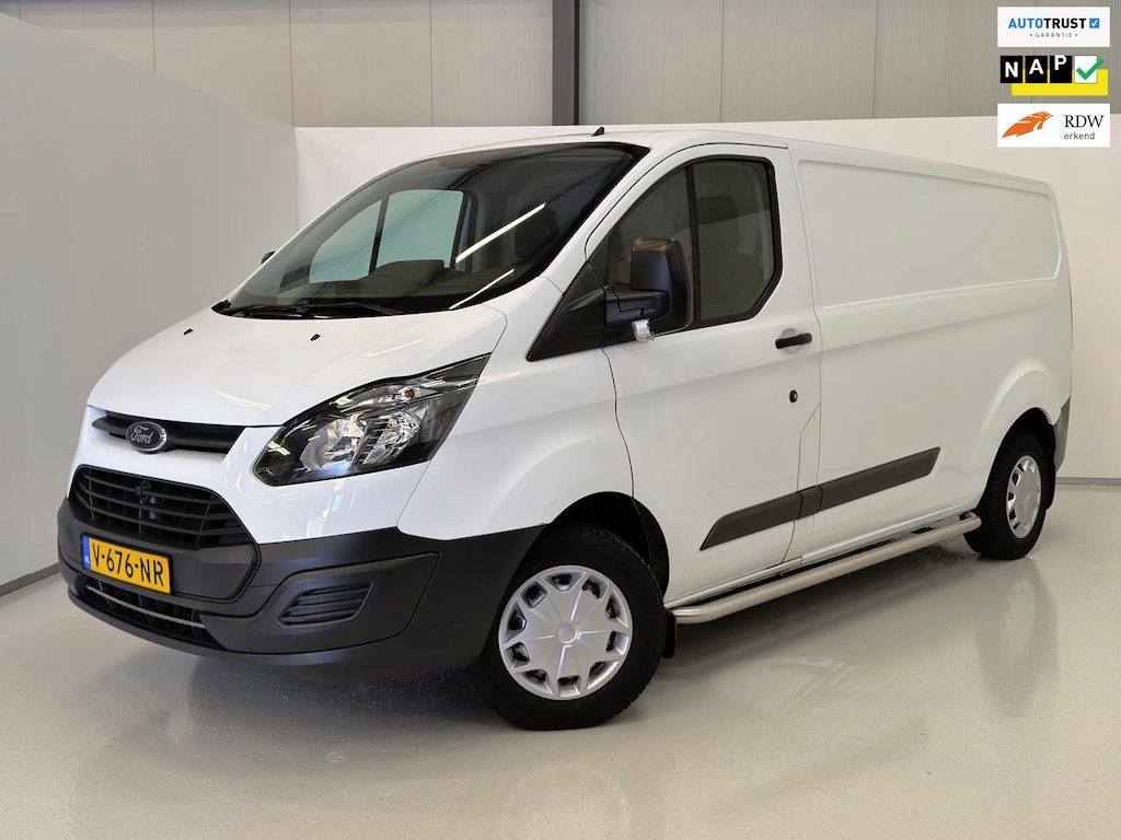Ford Transit Custom 290 2.0 TDCI L2H1 Economy Edition / Trekhaak / 3-zits / BTW