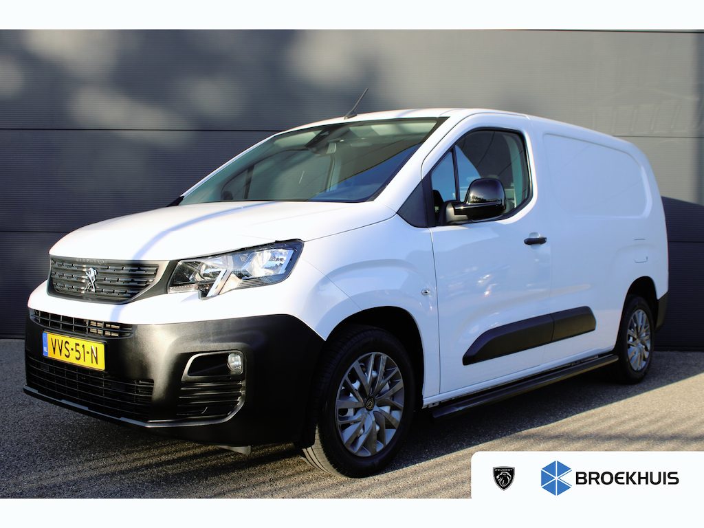 Peugeot Partner 1.5 BlueHDi 100 S&S L2 | Navigatie | Camera | 3-Zits | Trekhaak | Long | NL auto | 1e Eigenaar | 59.000km |