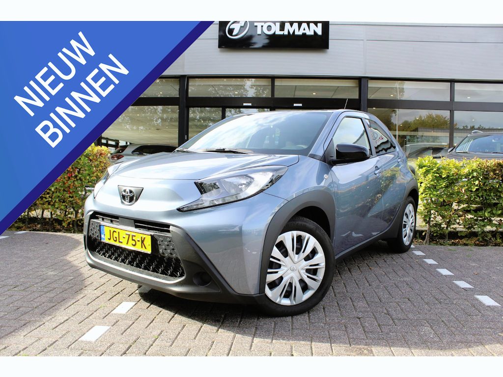 Toyota Aygo X 1.0 VVT-i MT Play