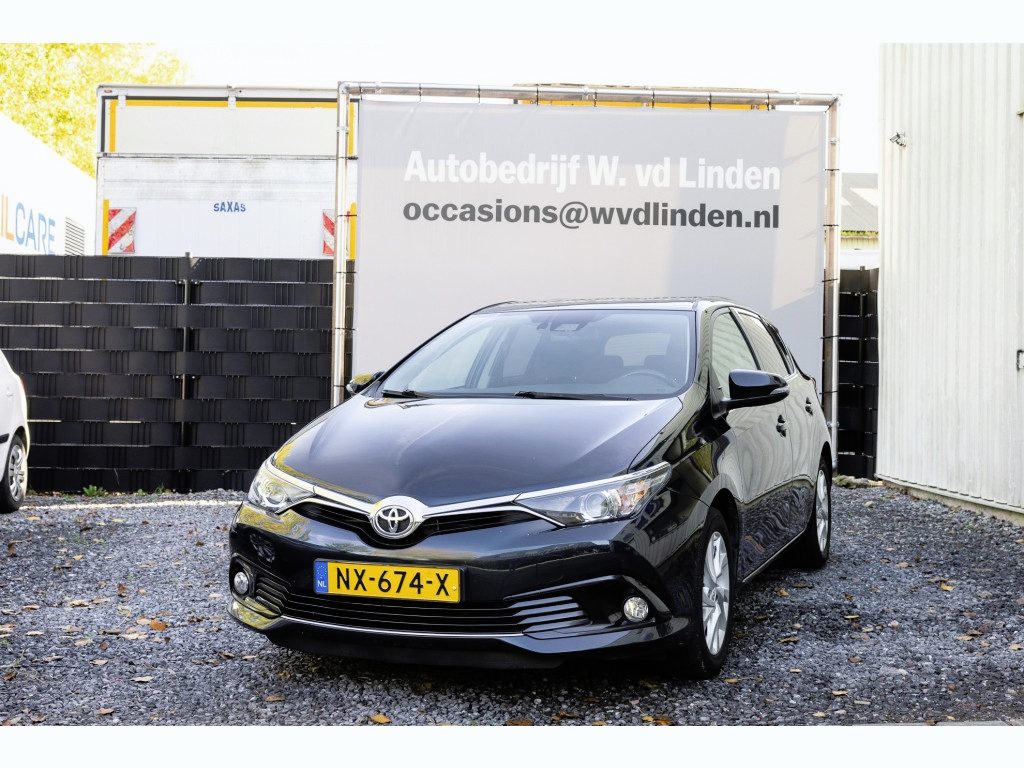 Toyota Auris 1.2T Dynamic