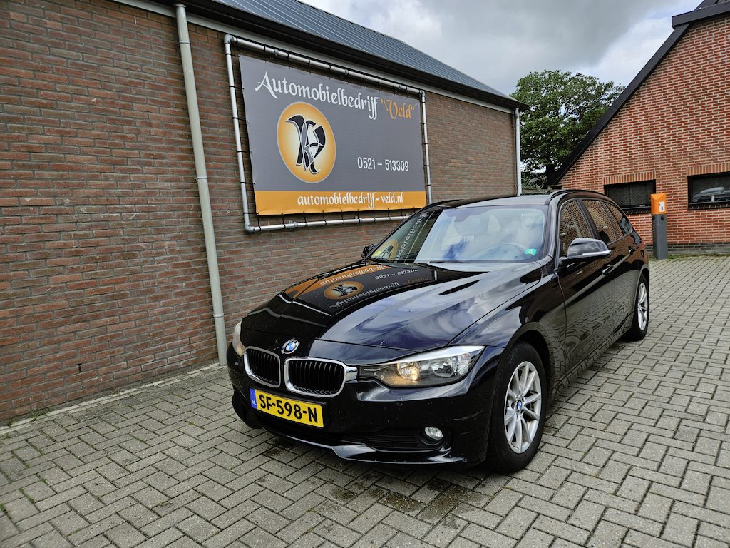 BMW 3-Serie Touring 318d High Executive