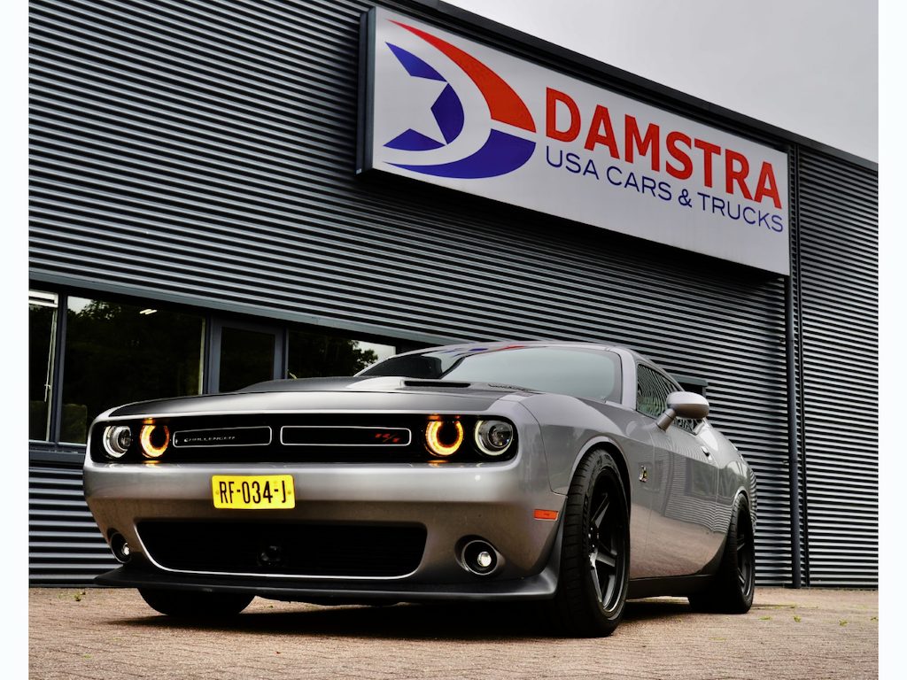 Dodge Challenger SRT-8 Scatpack supercharged