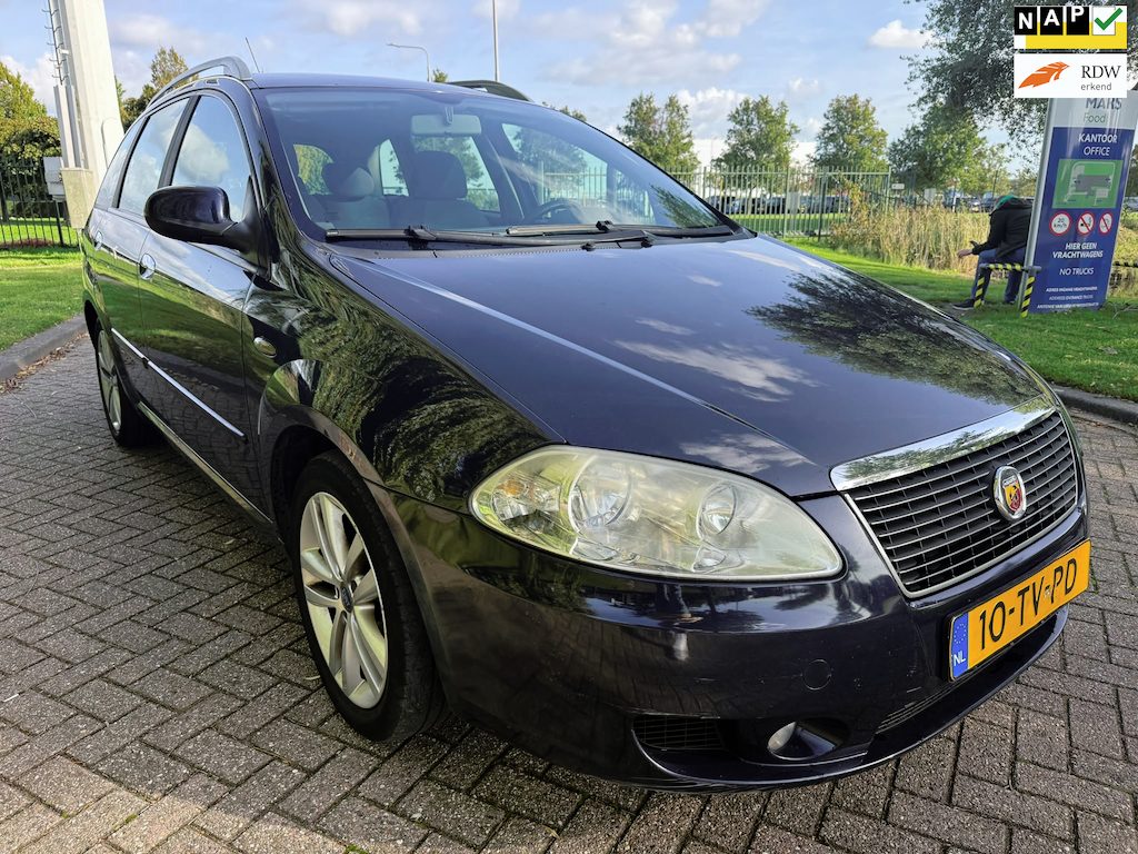 Fiat Croma 2.2-16V Dynamic Carplay Aut, Trekhaak