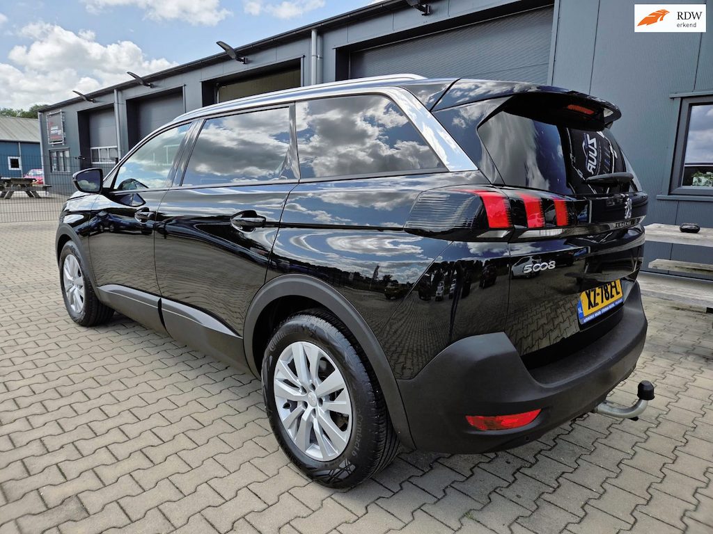 Peugeot 5008 1.2 PureTech Blue Lease Executive 7-Pers