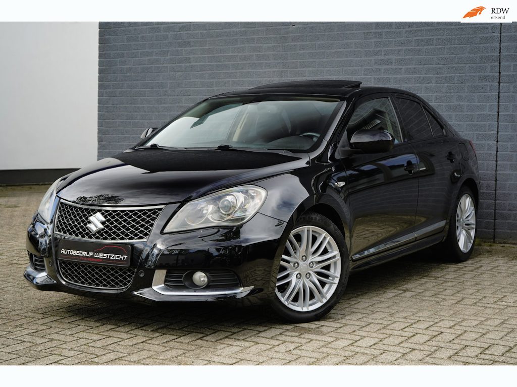 Suzuki Kizashi 2.4 Sport 4x4 Automaat, Leder, Schuifdak, PCD