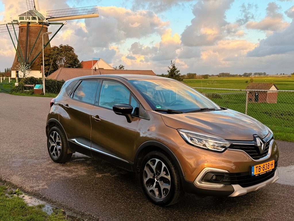 Renault Captur 0.9 TCe Intens|All in prijs|Automatisch parking|Camera|Parkeersensoren voor en achter