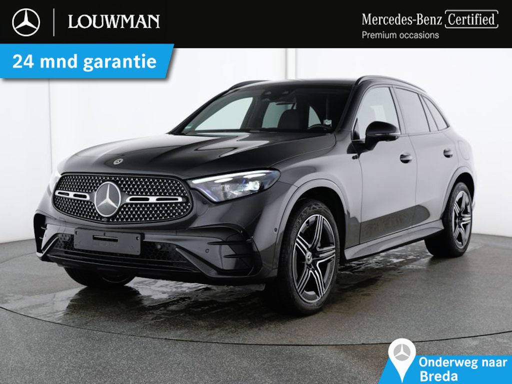 Mercedes-Benz GLC 300 e 4MATIC AMG Plug-In Hybride Airmatic | Achterasbesturing tot 4.5° | AMG Line | Night Pakket | Trekhaak | 20 Inch AMG Velgen | Distronic | Digital Licht. Inclusief 24 maanden Mercedes-Benz Certified garantie voor Europa.