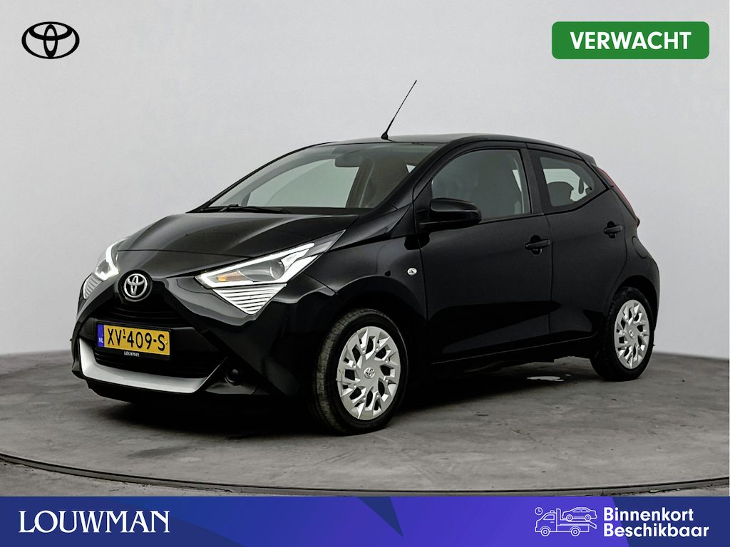 Toyota Aygo 1.0 VVT-i x-play | Airco | Cruise Control | Achteruitrijcamera | **