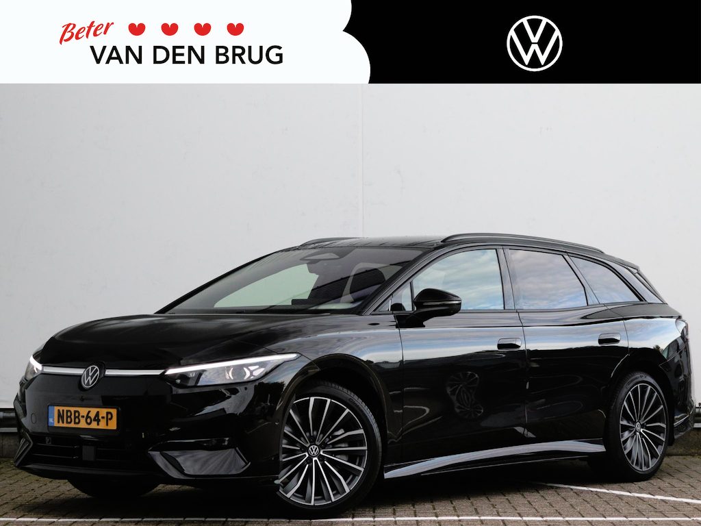 Volkswagen ID.7 Limited Edition Plus 77 kWh accu 210 kW / 286 PK V | Head up display | Trekhaak | Stoel stuur verwarming | 20 Inch "Trondheim" | 360 Camera