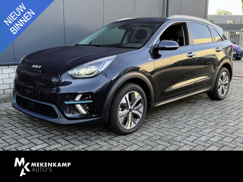 Kia Niro EV e-Niro ExecutiveLine 64 kWh 17"/SOH 100%/Leder + memory/Schuif-kanteldak/Stuur + stoelverwarming v+a + koeling v/Dodehoek/Keyless/Apple Carplay & Android Auto