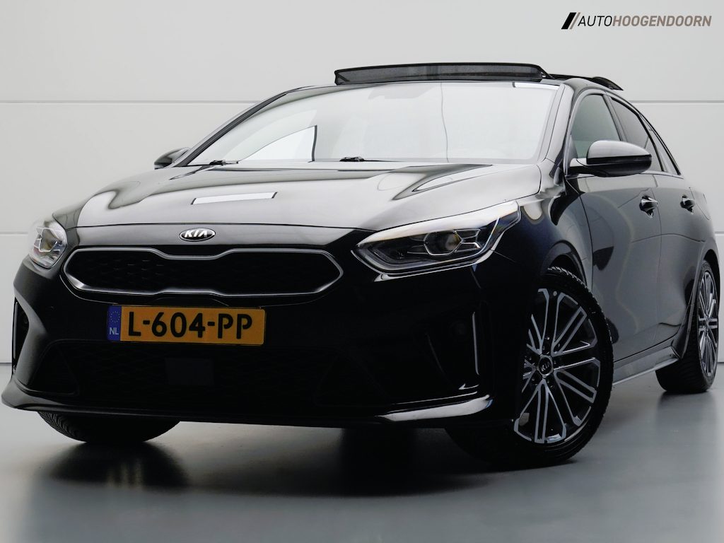 Kia ProCeed 1.5 T-GDI GT-PlusLine (APPLE CARPLAY,PANORAMADAK,JBL-SOUND,STUUR-STOELVERWARMING,CLIMATE,ELEKTRISCHE STOELEN,CAMERA)