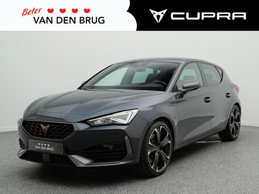 CUPRA Leon 1.4 e-Hybrid VZ Business 245 pk DSG | Dealer onderhouden | Navigatie | Kuipstoelen | Stoel- & Stuurverwarming | Keyless | Elek. bestuurderstoel + geheugen | Cruise control | Voorruit verwarmbaar |
