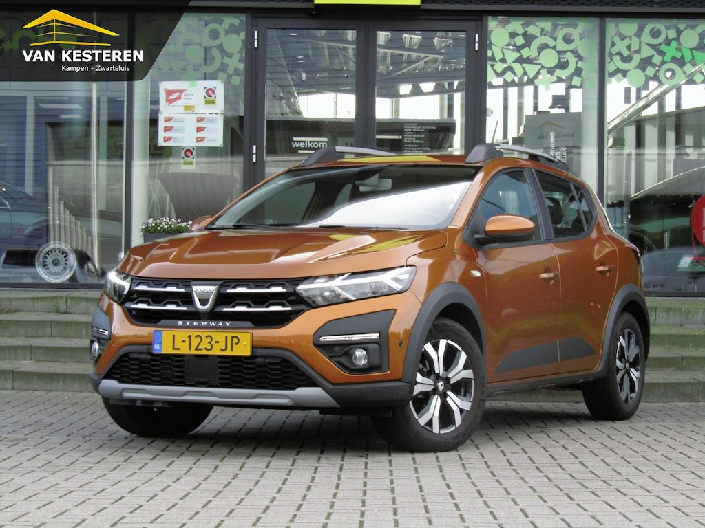 Dacia Sandero 1.0 TCe 110pk GPF Stepway Comfort / Trekhaak / Camera / Blindspotwarning / Compleet dealer O.H. NL Auto
