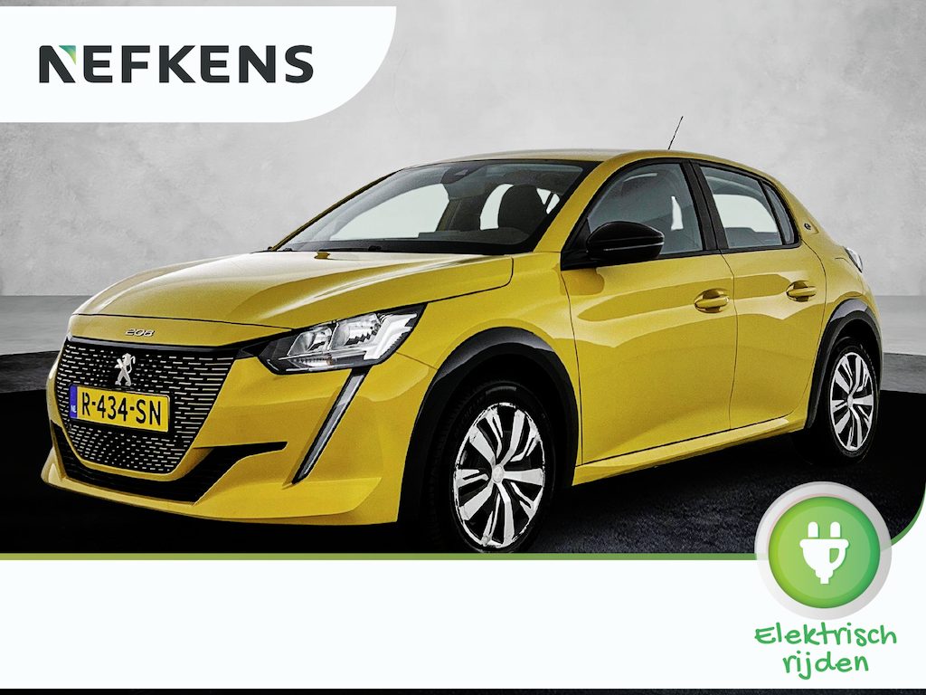 Peugeot e-208 EV Active 50 kWh 136pk | Accu 98% | Navigatie via Apple Carplay / Android Auto | Climate Control | Cruise Control | Parkeersensoren | Armsteun | DAB+ radio | Bluetooth | Keyless start | Regensensor | Automatisch dimlicht | Multifunctioneel lederen stuurwiel |