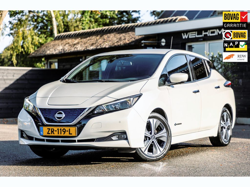 Nissan Leaf N-Connecta 40 kWh I 87% SOH I Dealeronderhouden I camera I