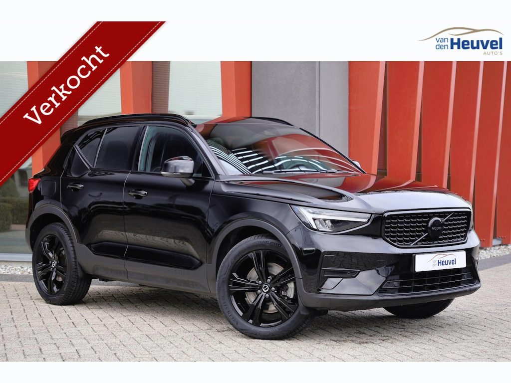 Volvo XC40 T4 Recharge Black Edition | Stoelverwarming | Trekhaak | Parkeercamera | H/K | Memory Seats | Keyless