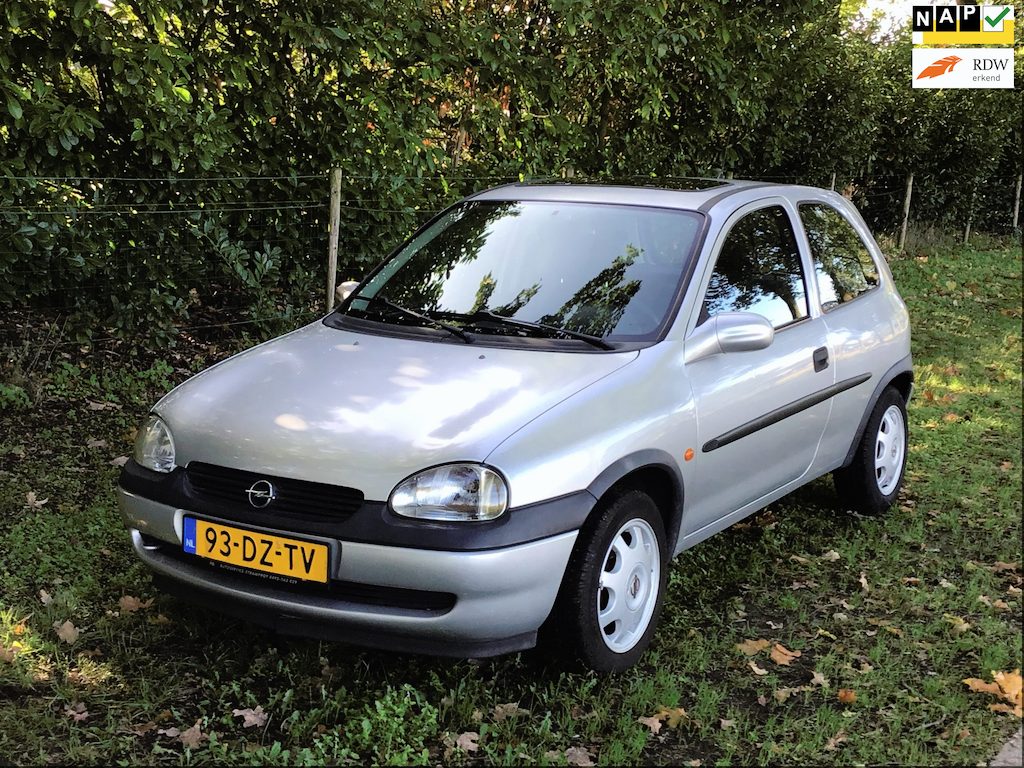 Opel Corsa 1.2i-16V Onyx, NL-auto met NAP