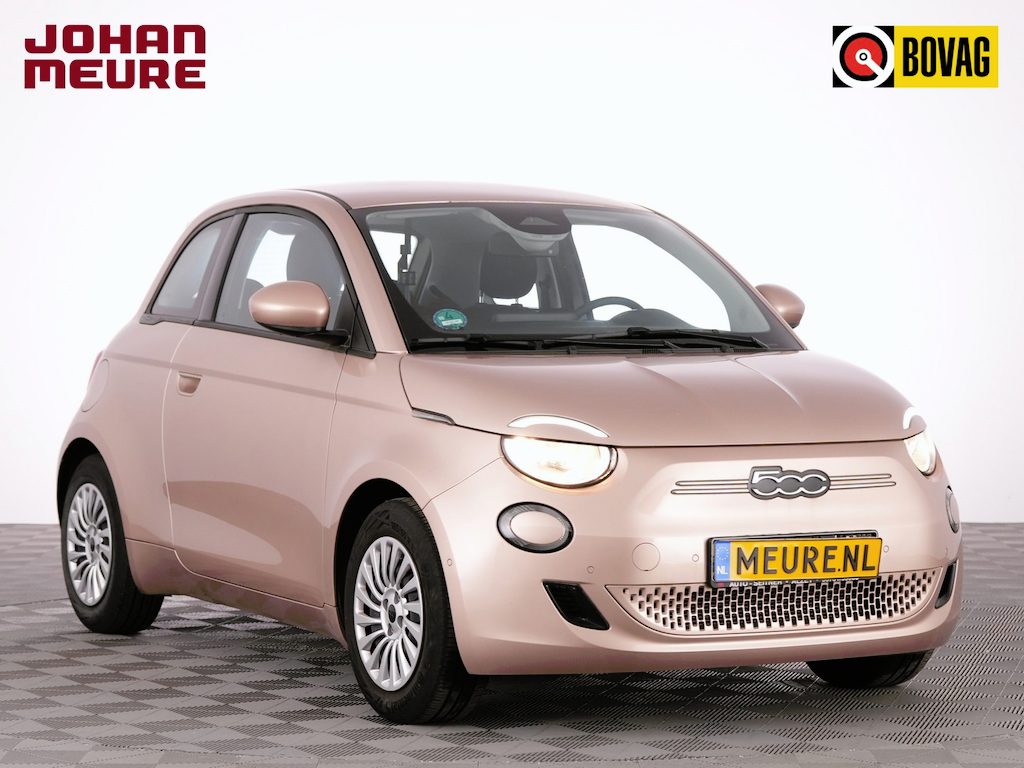 Fiat 500e Urban Plus 24 kWh *SOH: 96.5%* CARPLAY | PDC | CAMERA | Stoelverwarming !