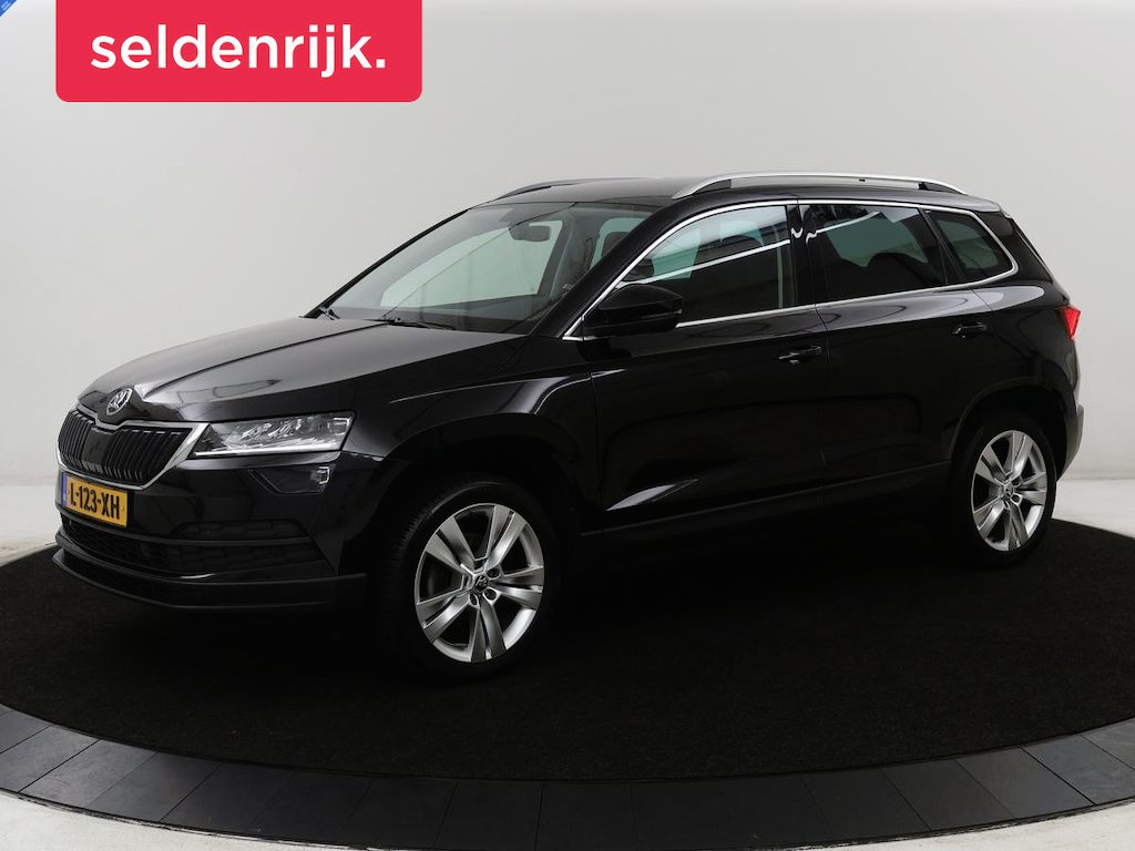 Skoda Karoq 1.5 TSI ACT Business Edition | Cruise control | Stoelverwarming | Carplay | Camera | Park assist | Sfeerverlichting | Climate control | Full LED