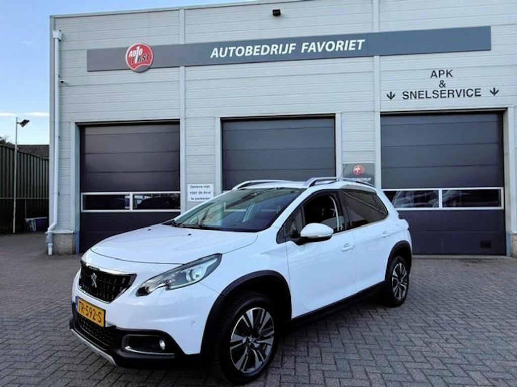 Peugeot 2008 1.2 Pure Tech Allure Automaat/ Halfleer/Navi/Camera