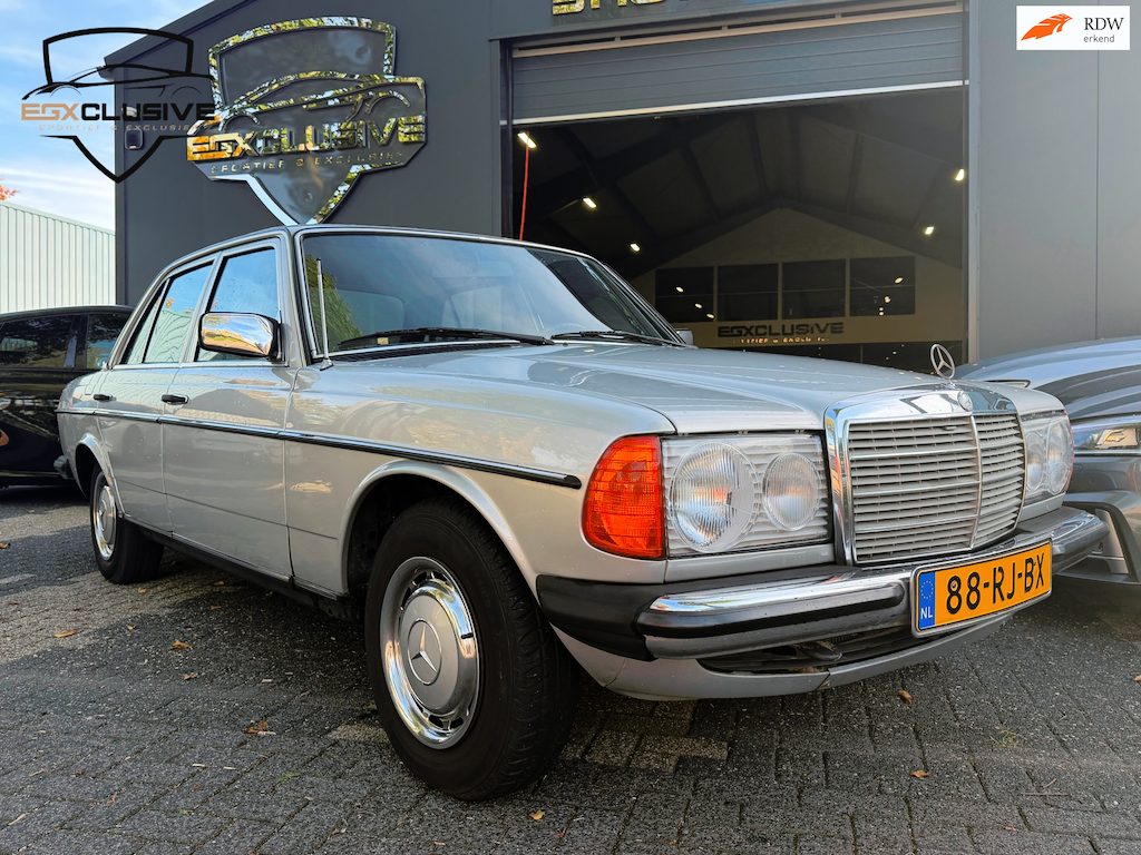 Mercedes-Benz 200-Serie 200-280 (W123) 300 D 5 cyl. Automaat