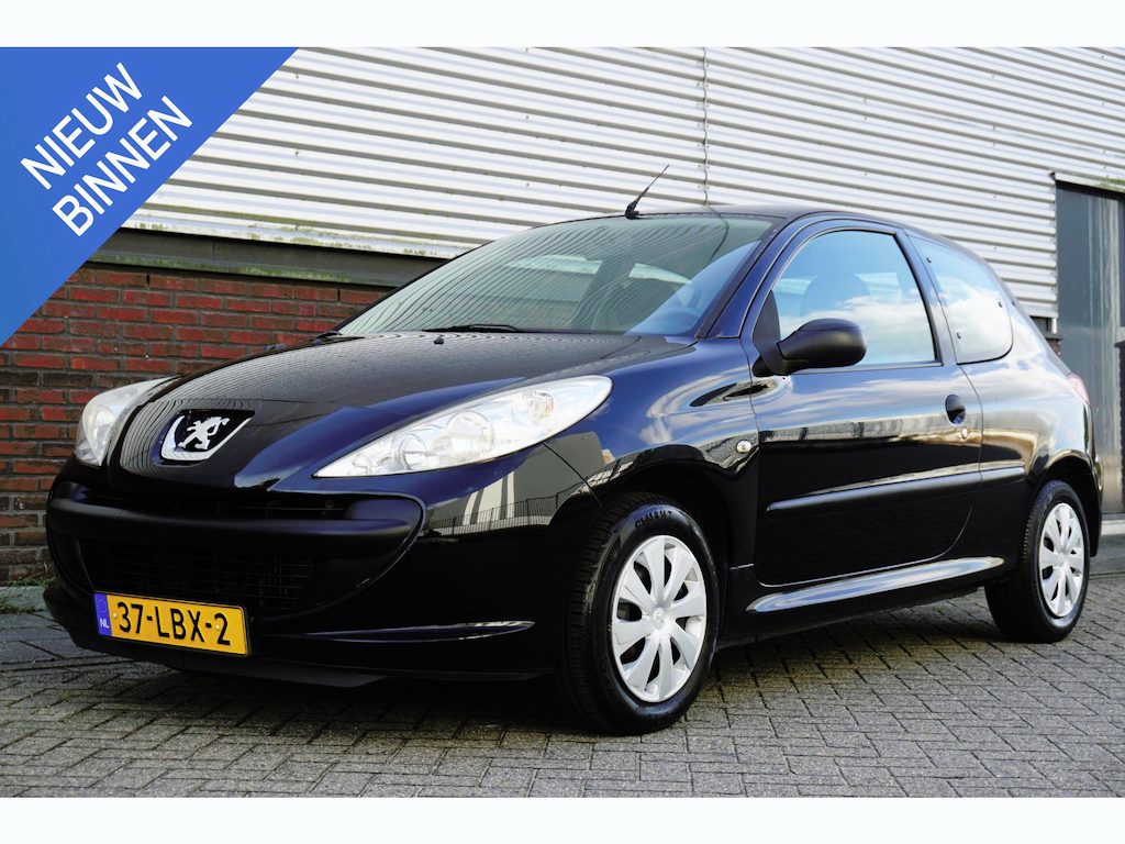 Peugeot 206+ 1.1 XR/ORIGINEEL NL/GOED ONDERHOUDEN/PARKEERSENSOR