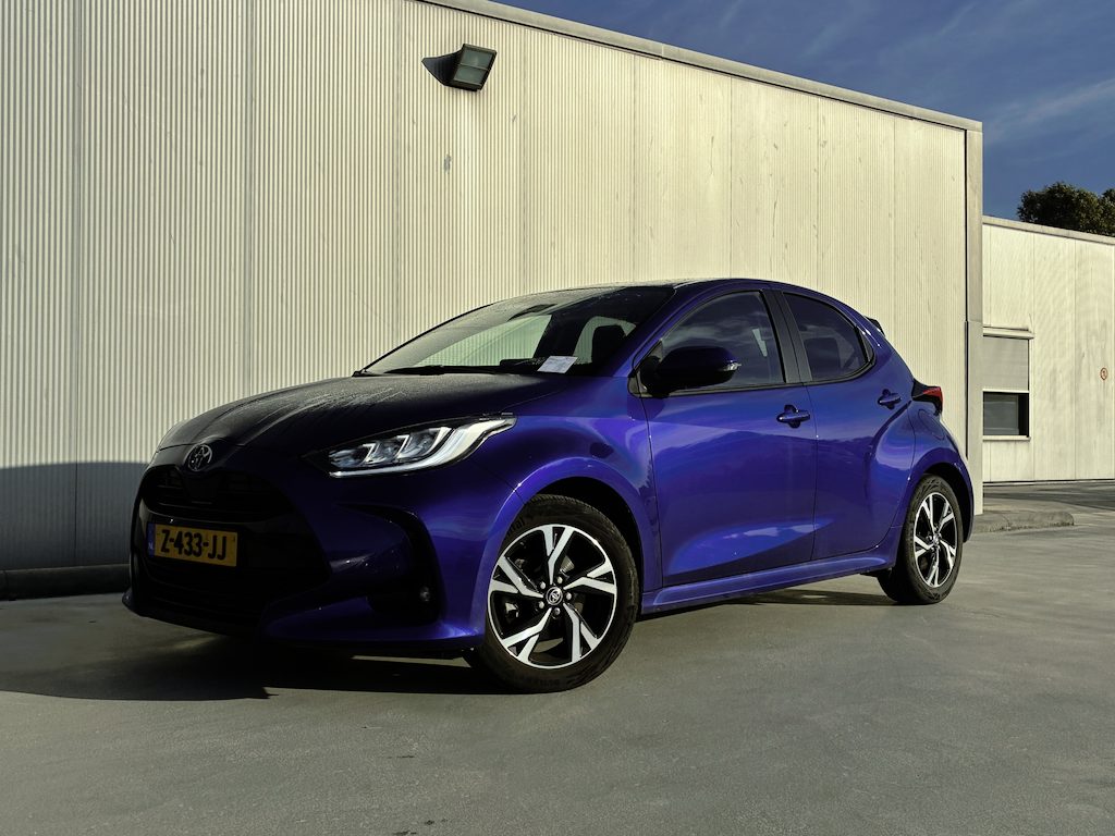 Toyota Yaris 1.5 Hybrid 115 First Edition Automaat | Navigatie | Achteruitrijcamera | Cruise control adaptief | Keyless | 16'' |