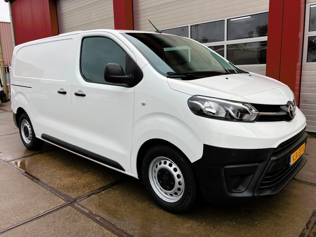 Toyota ProAce Worker 2.0 D-4D Navigator Koelwagen L2